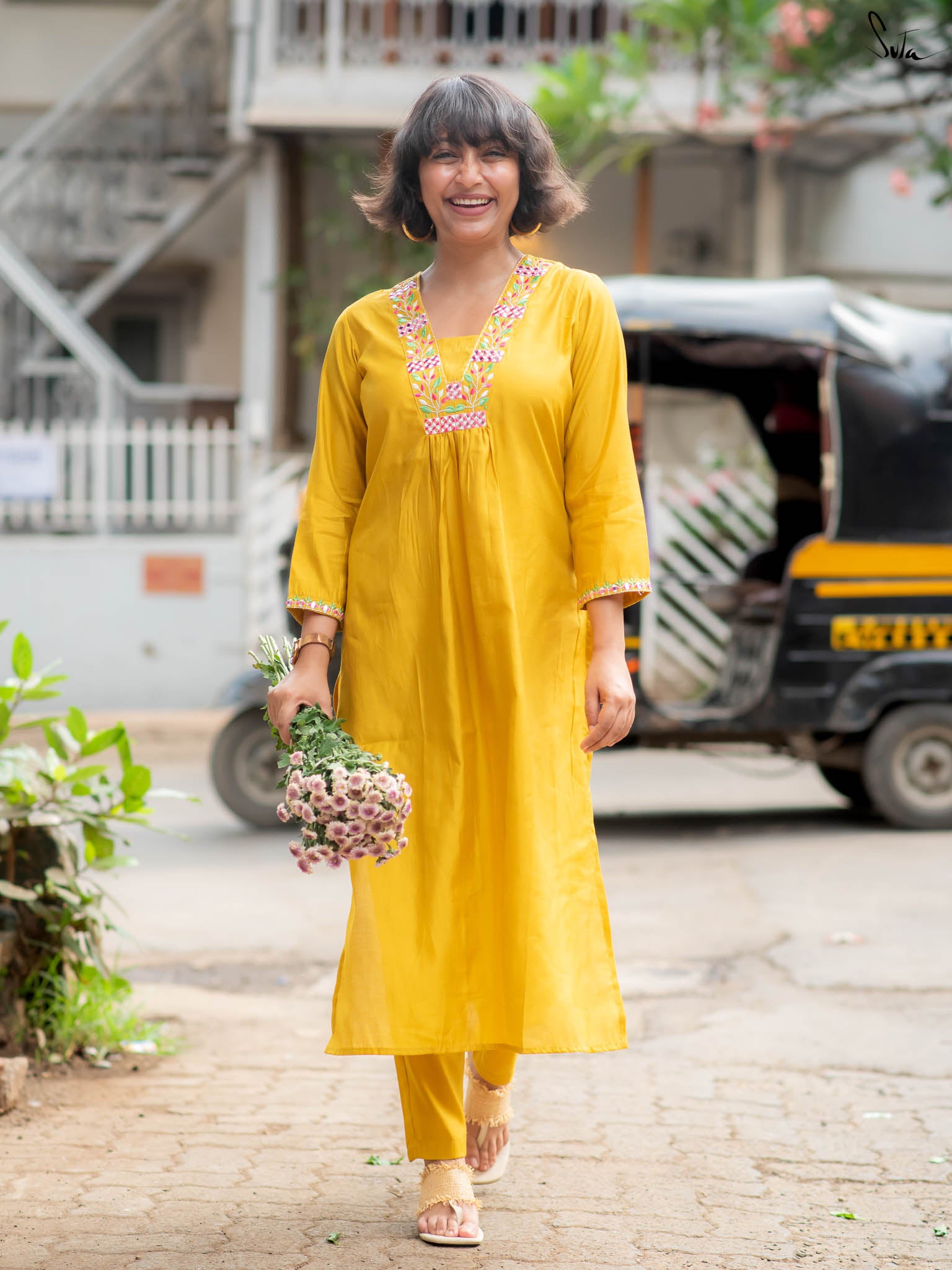 Peela Resham