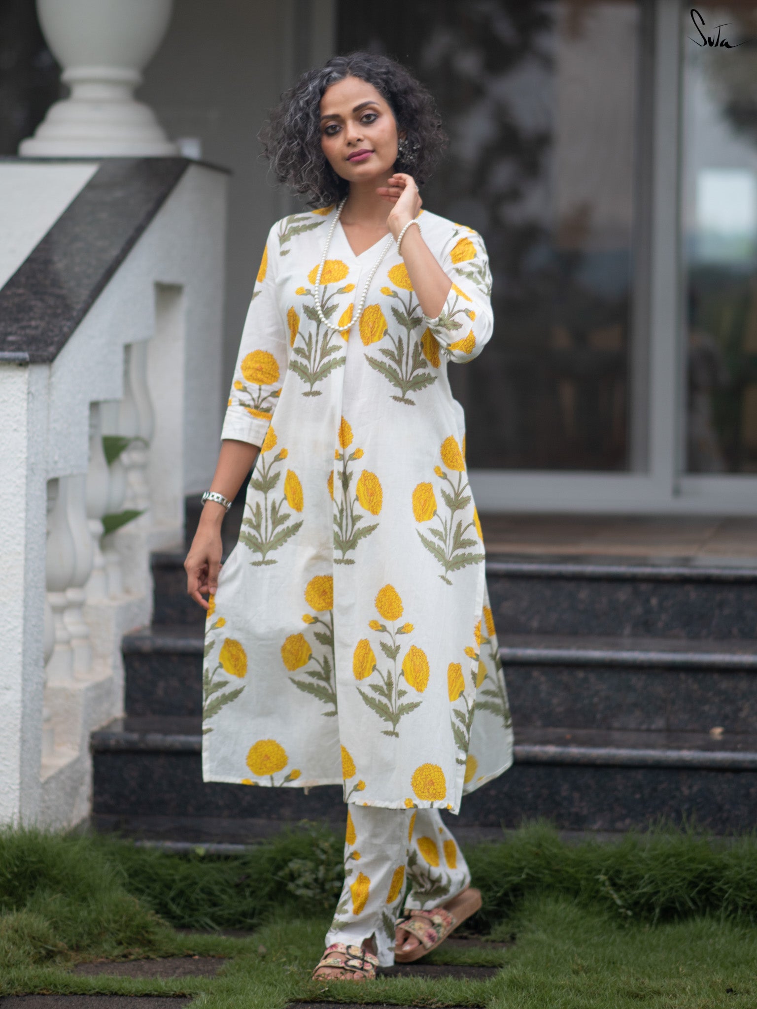 Suta White Cotton Kurta Set