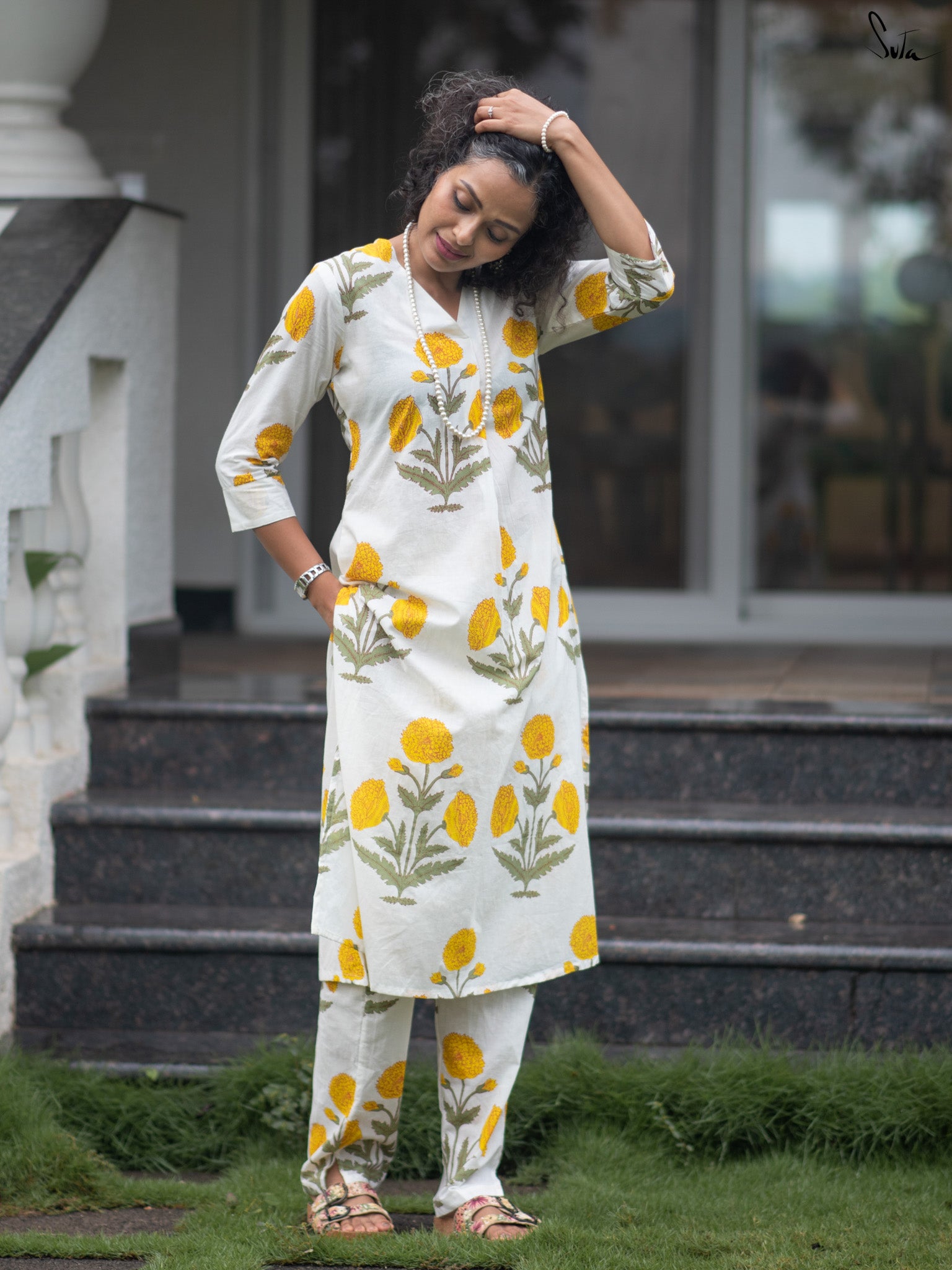 Suta White Cotton Kurta Set
