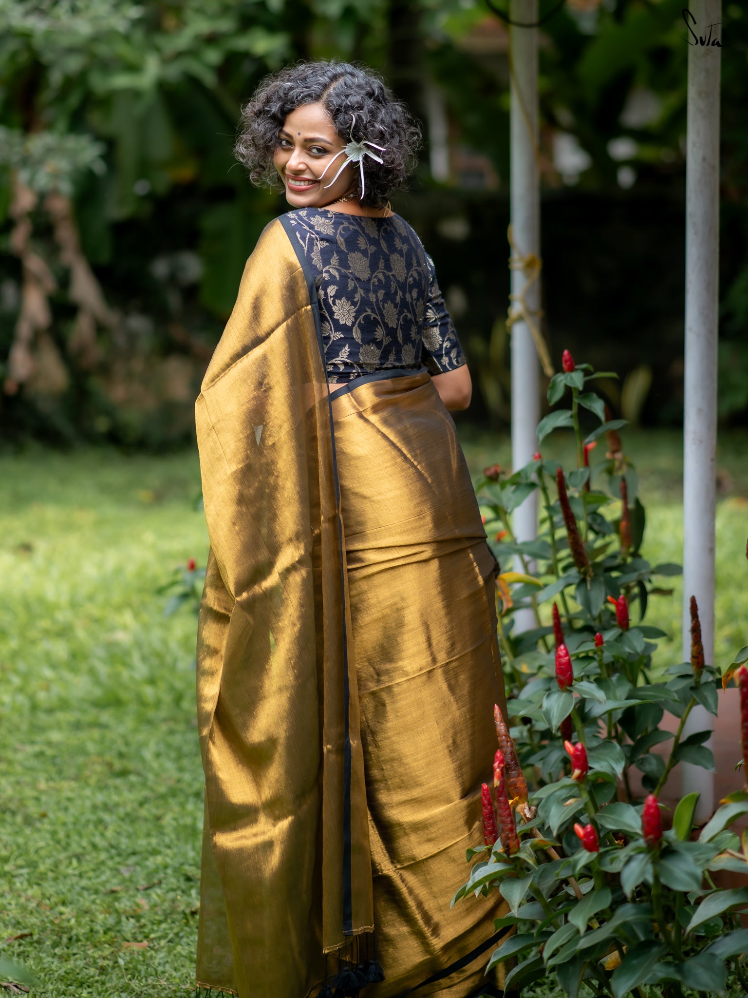 Gilded Raat