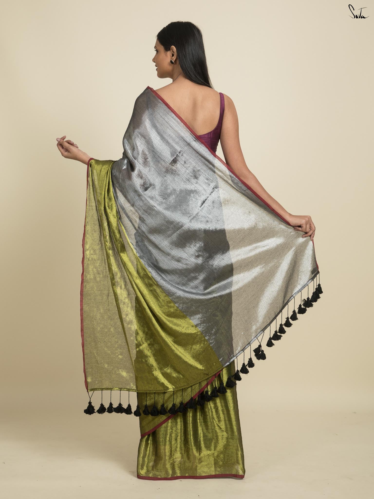 Nirupti Saree