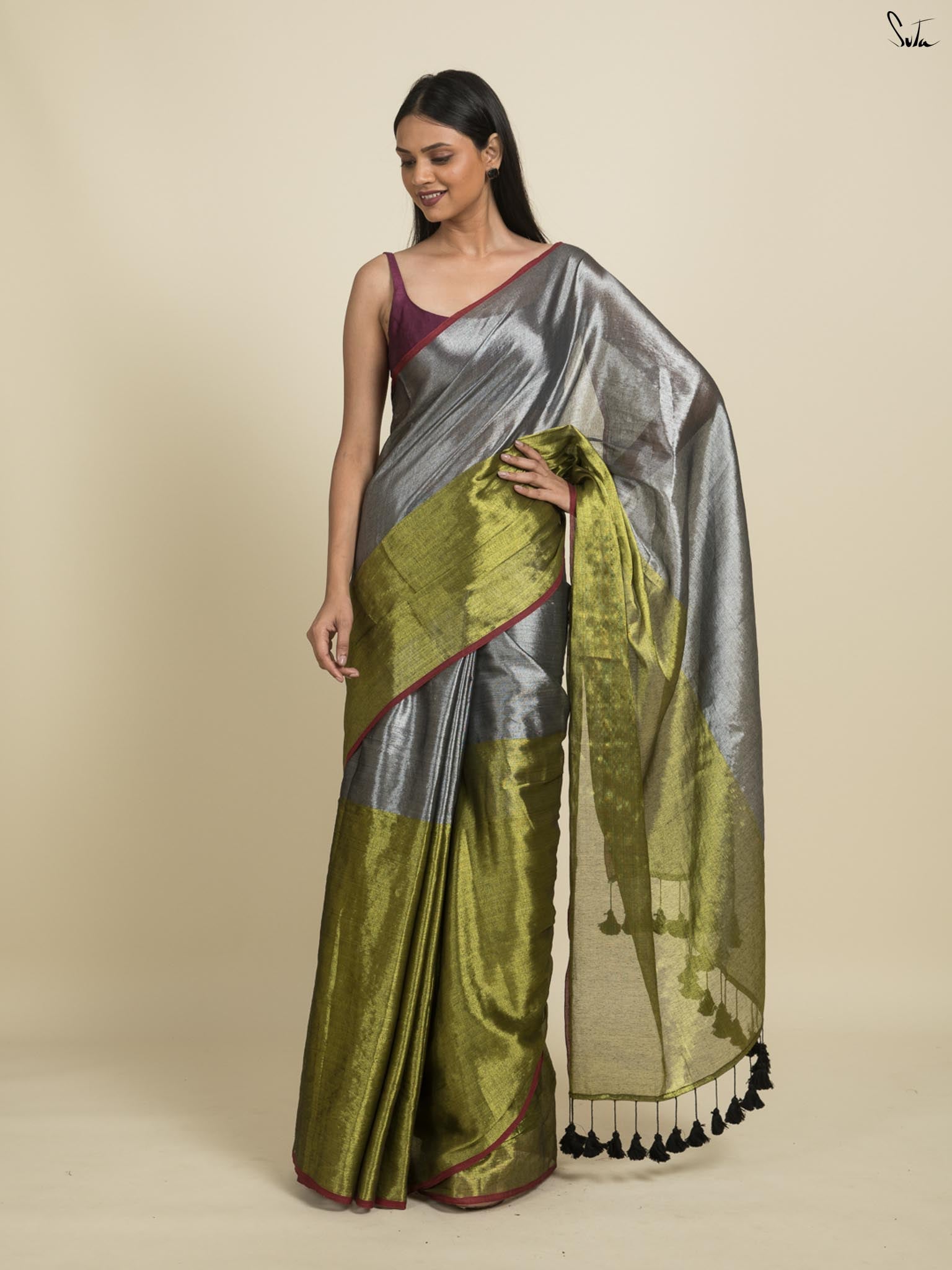 Nirupti Saree