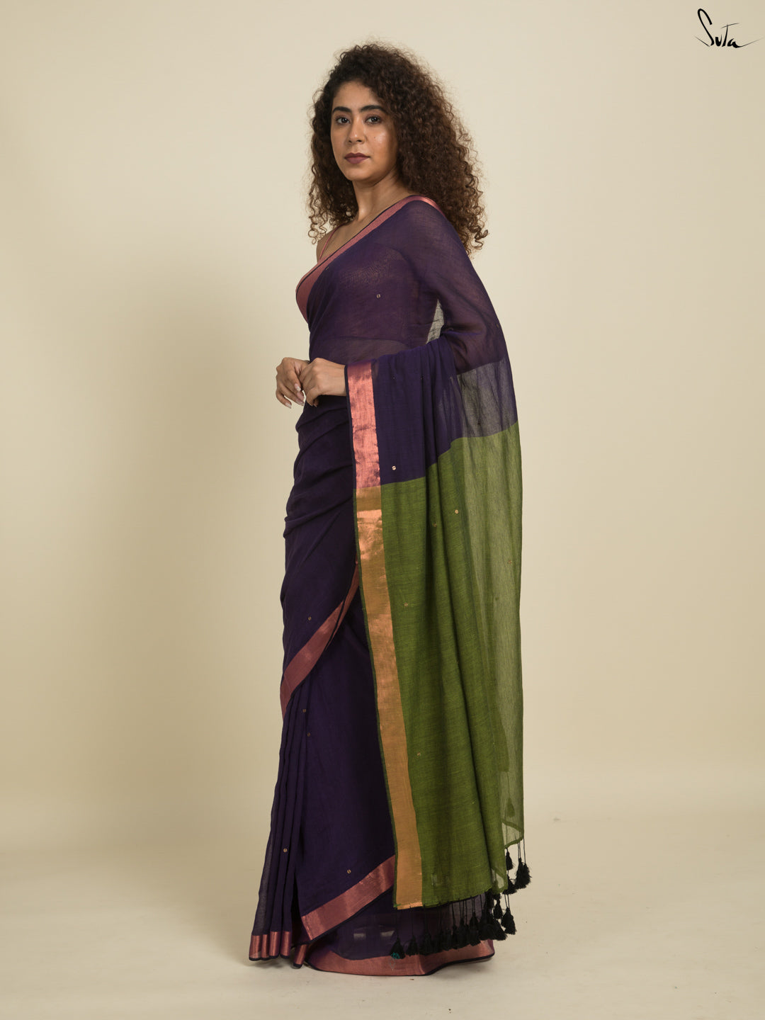 Najma Saree