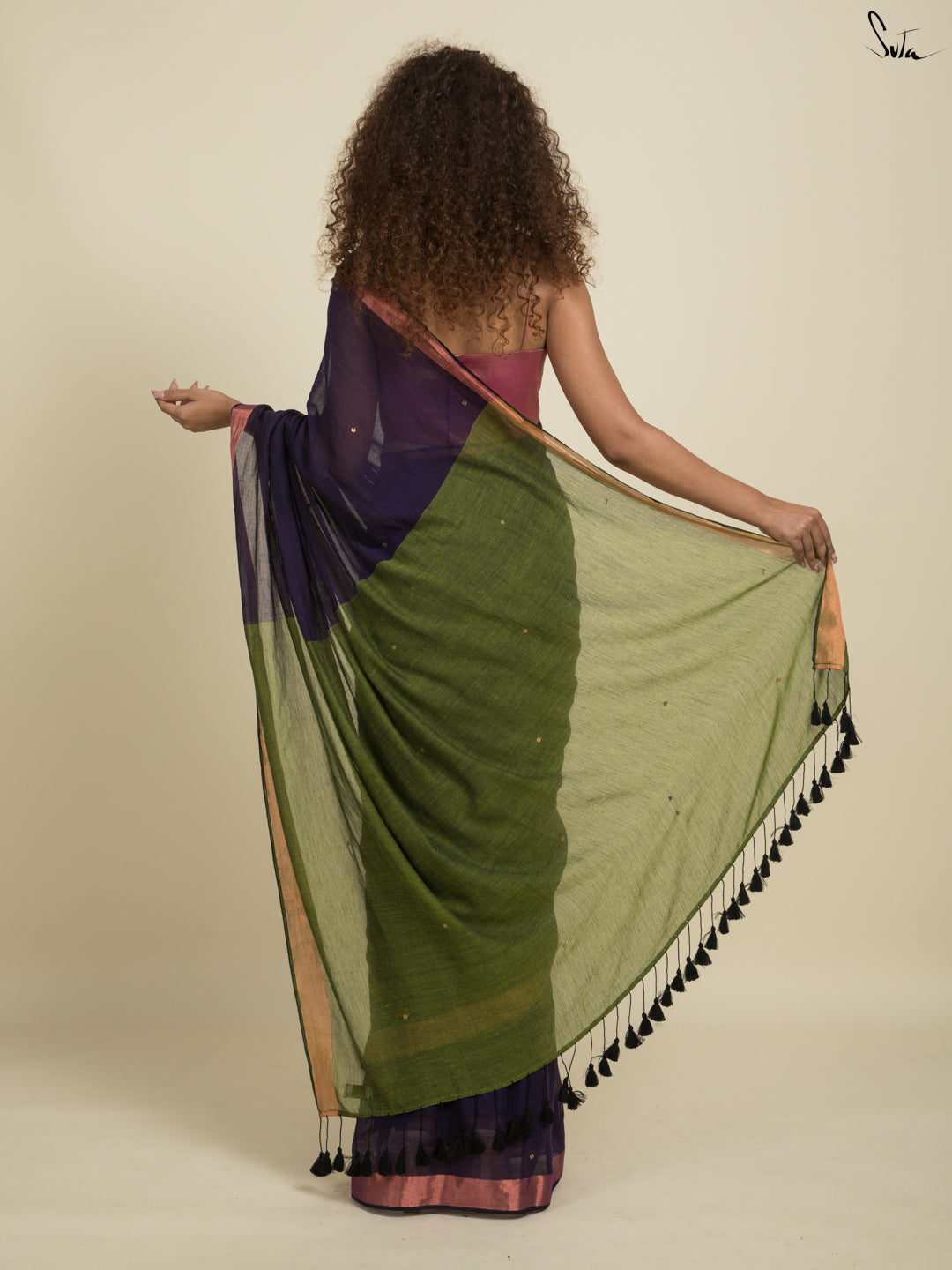 Najma Saree