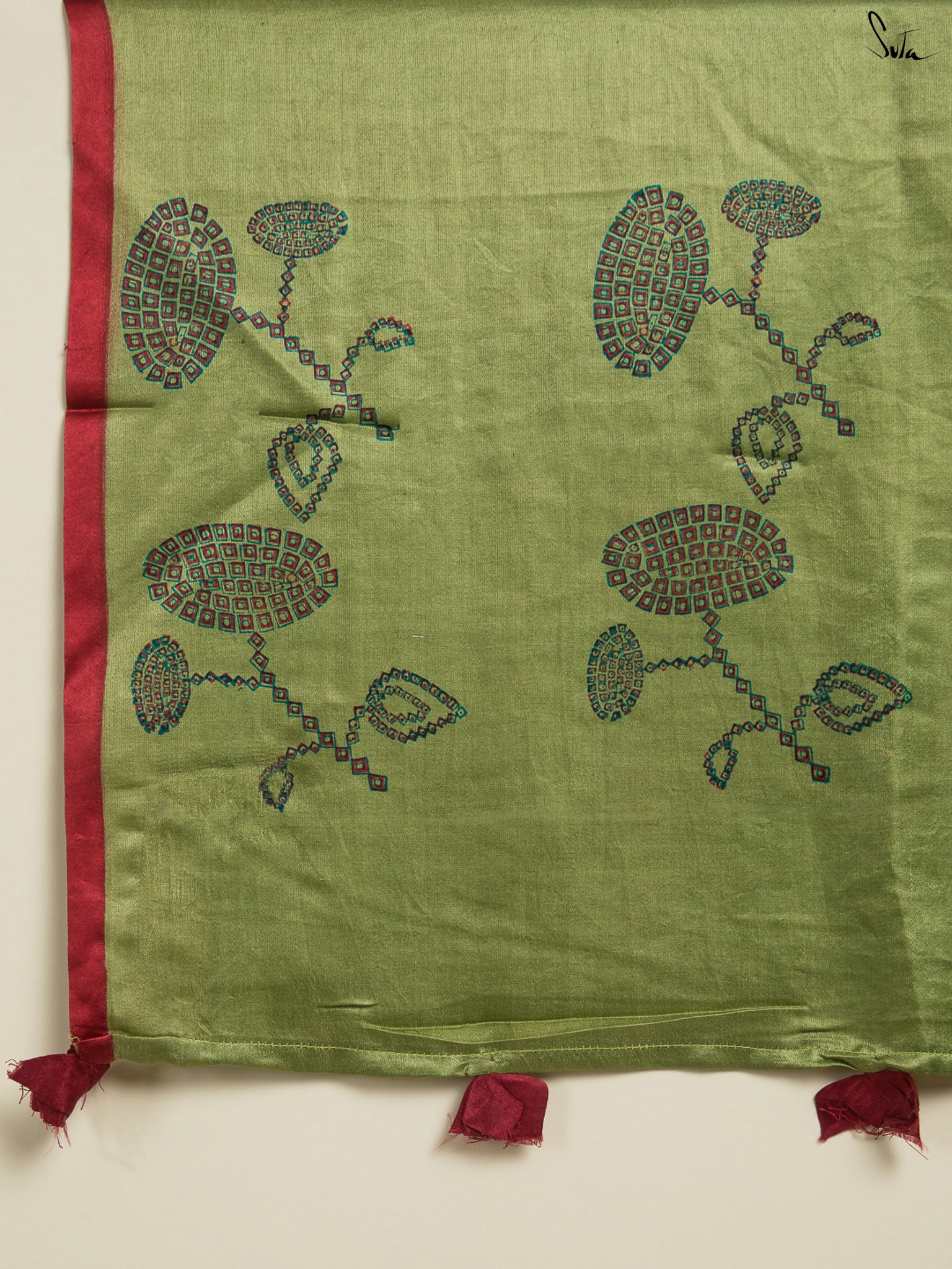 Aawari Saree