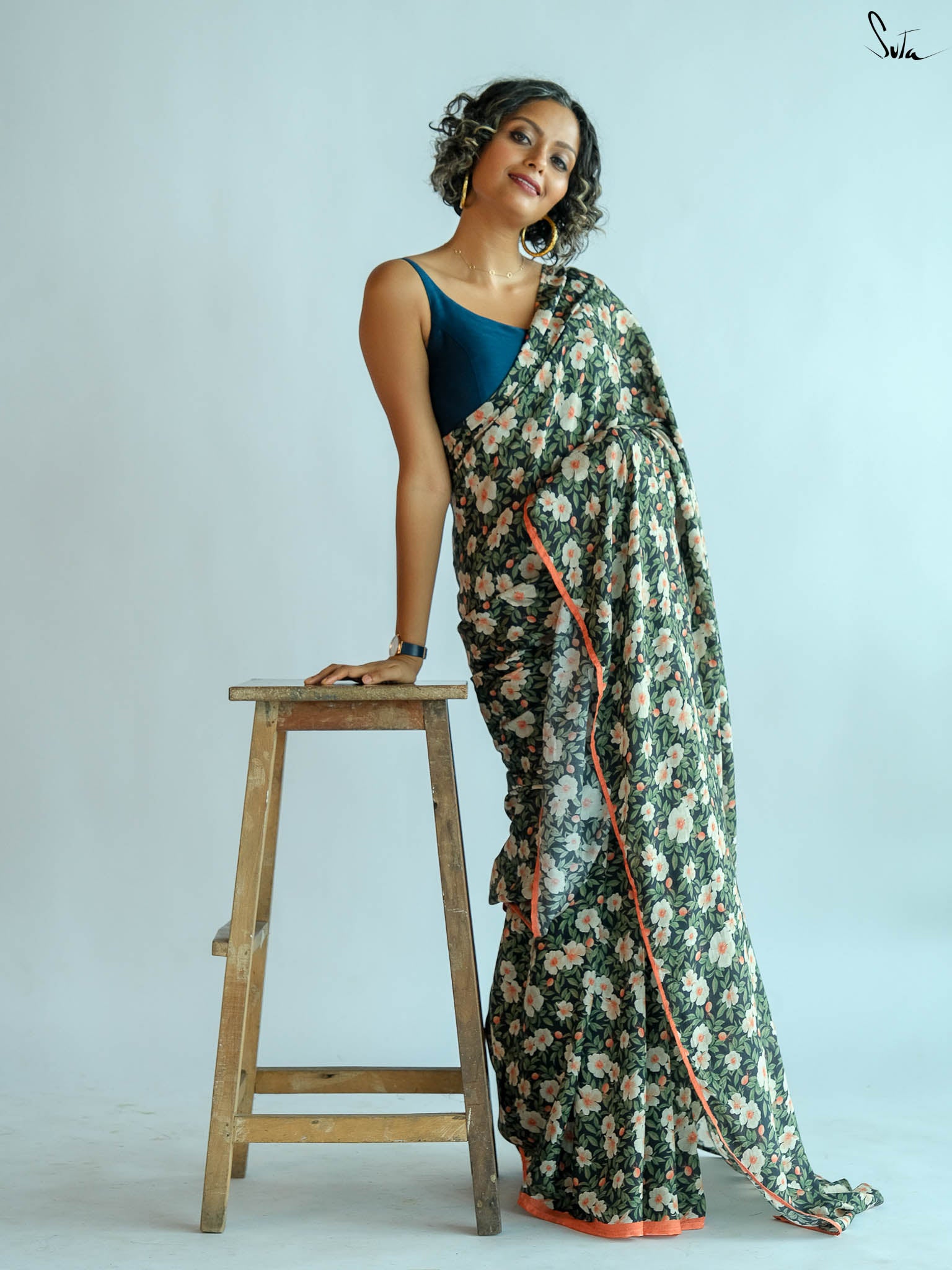 Suta Green & White Floral Printed Saree