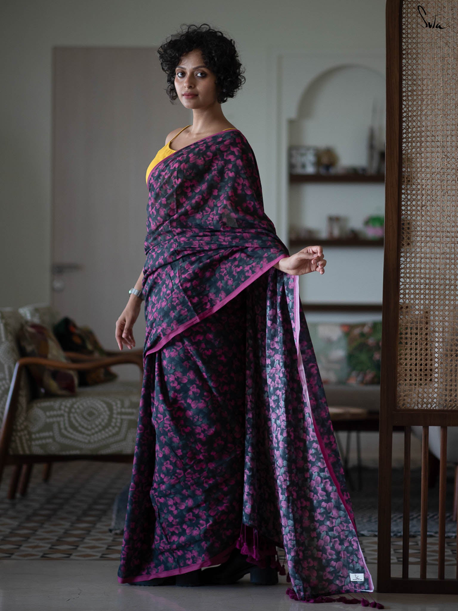 Suta Pink & Green Floral Printed Saree