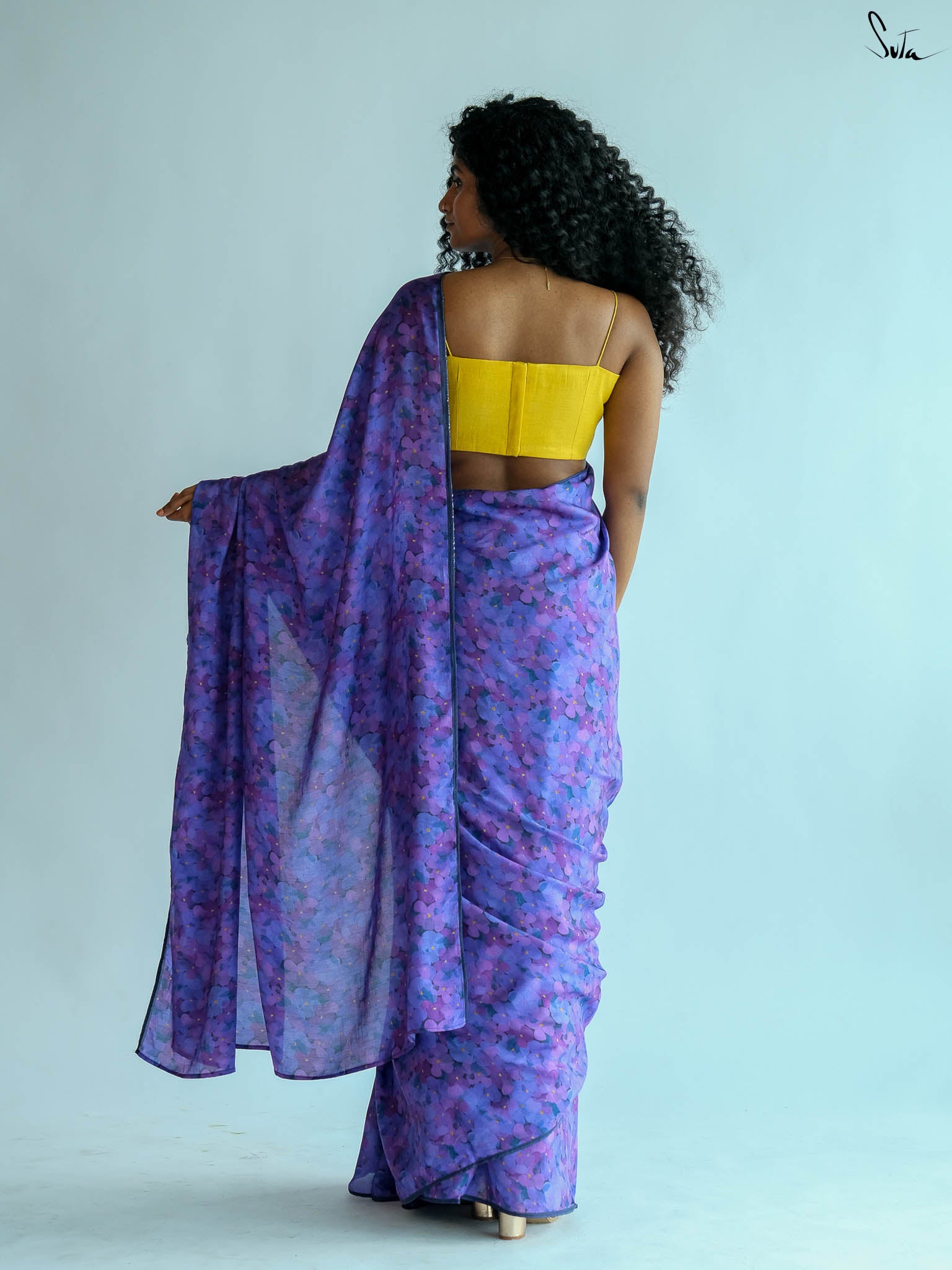 Suta Purple & Blue Floral Printed Saree