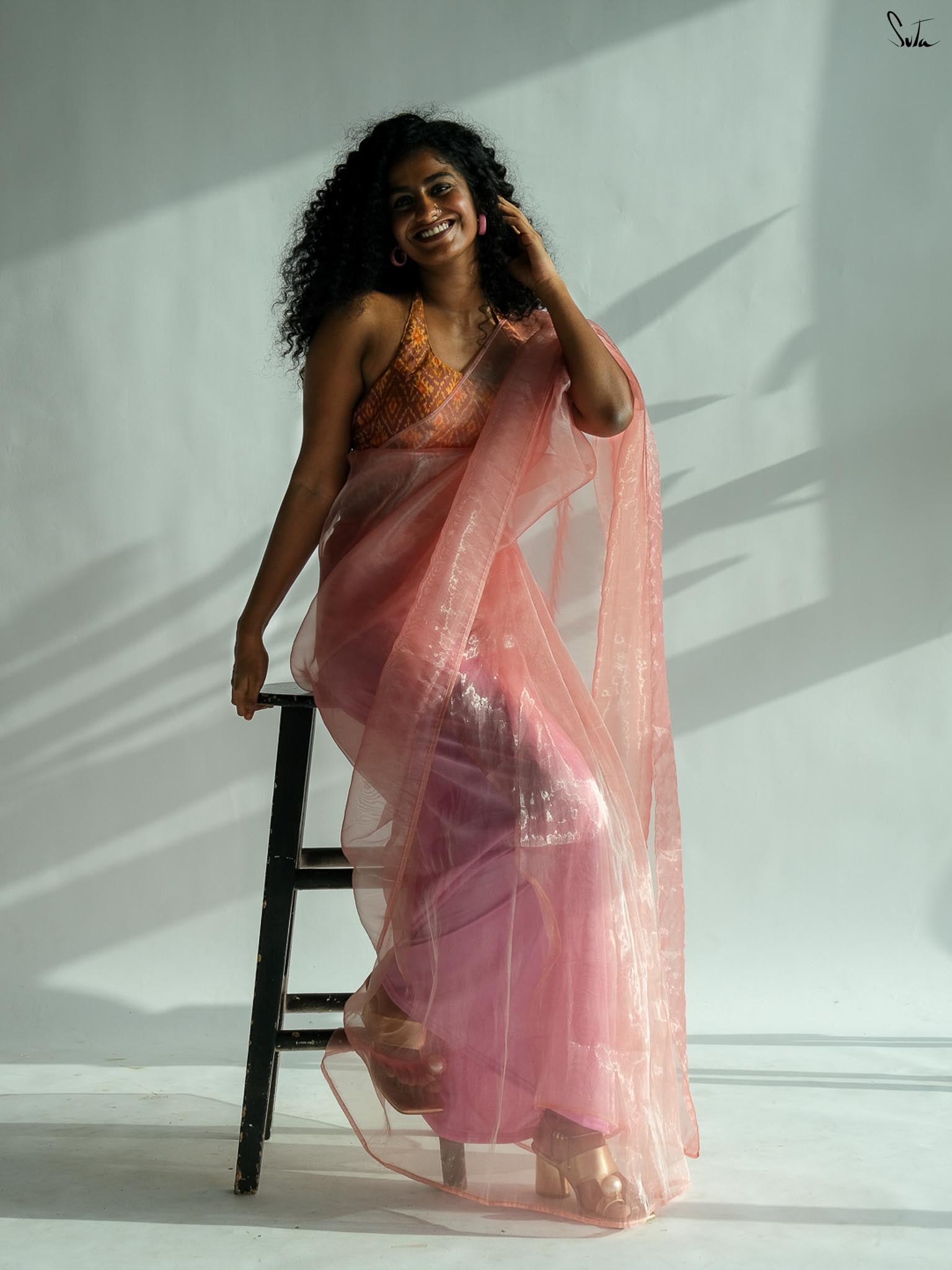 Chants Of Peach Saree