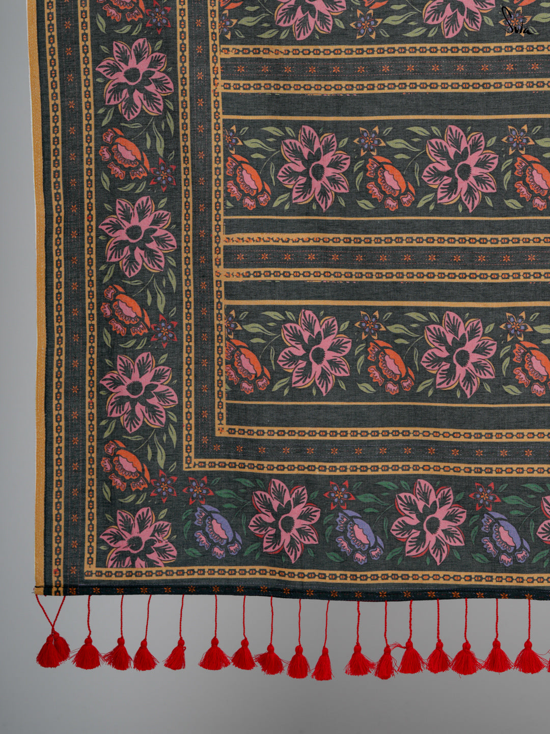 Zoya Saree