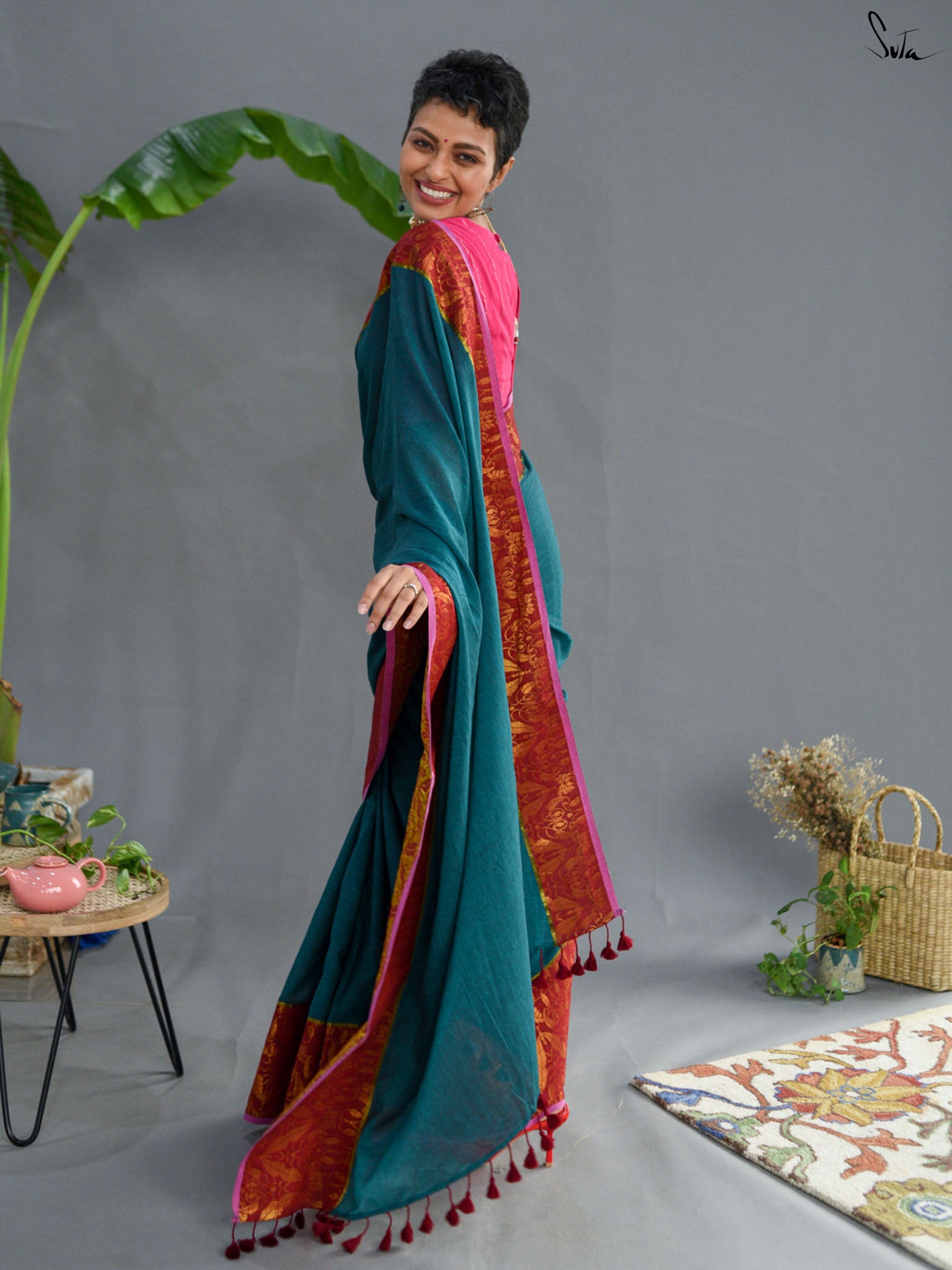 Laal Zari Saree