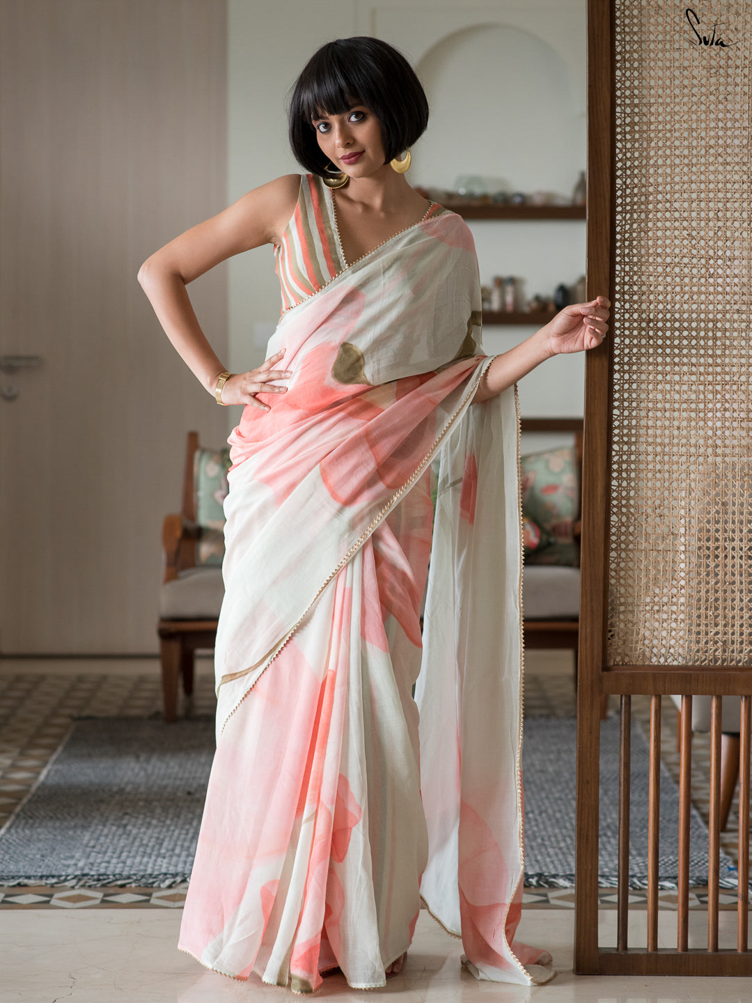 Bouquet Of Poppies Saree