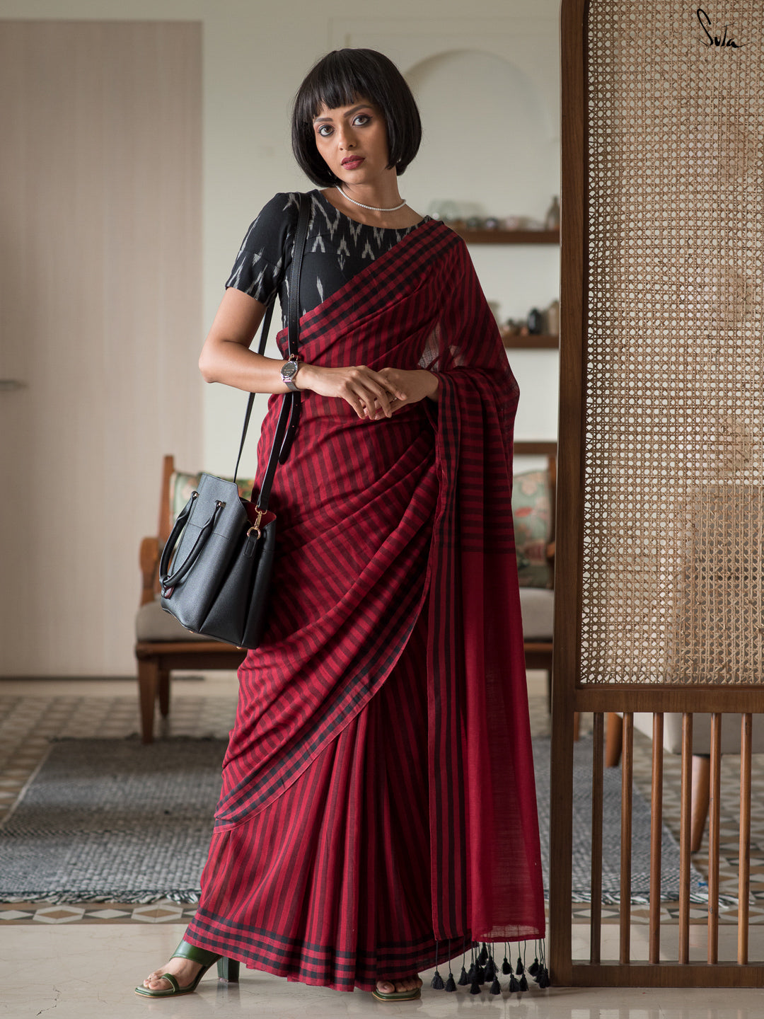 Inaayat Ke Ishaare Saree