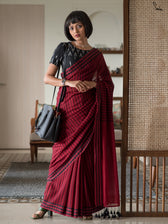 Inaayat Ke Ishaare Saree