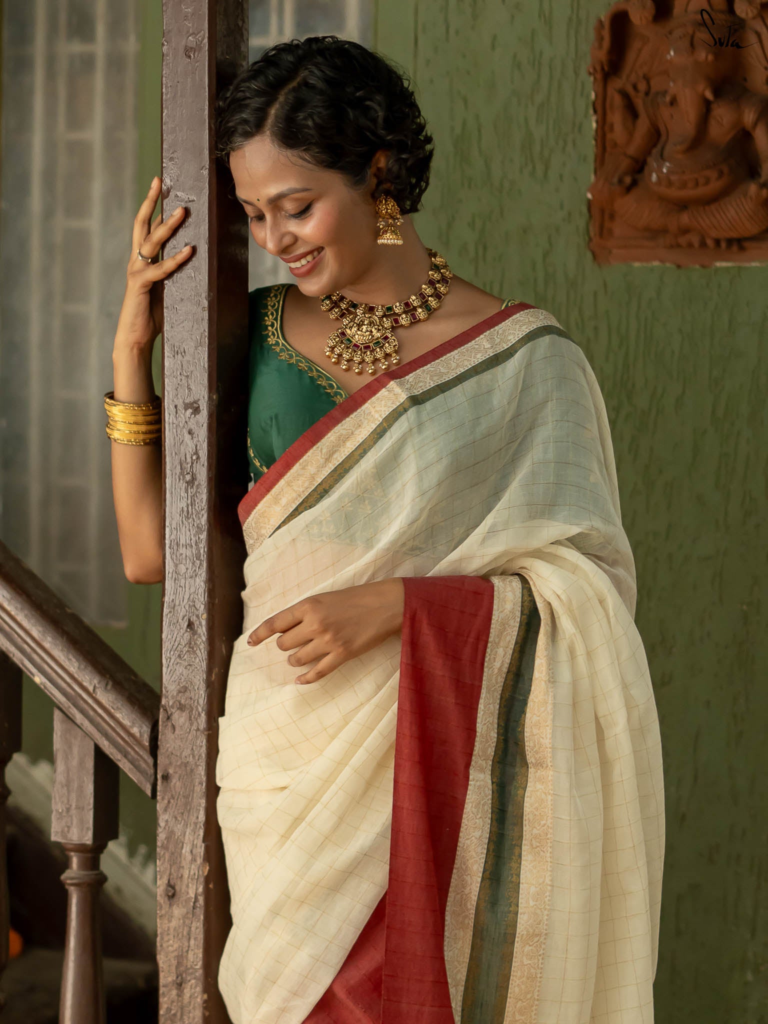 Suta Woven Design Border Zari Saree