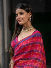 Suta Women Checked Zari Pure Cotton Saree