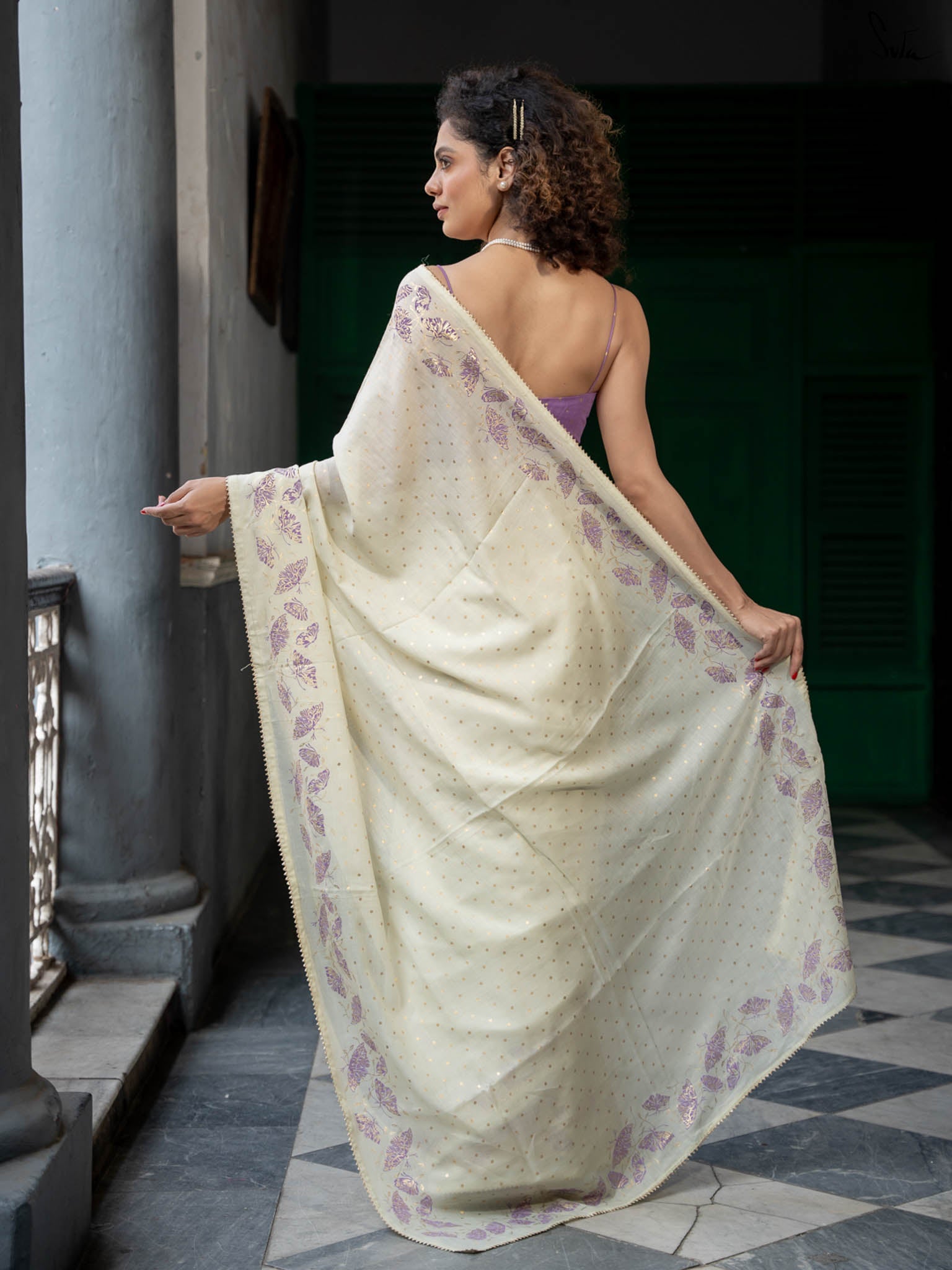 Suta Floral Printed Mukaish Saree