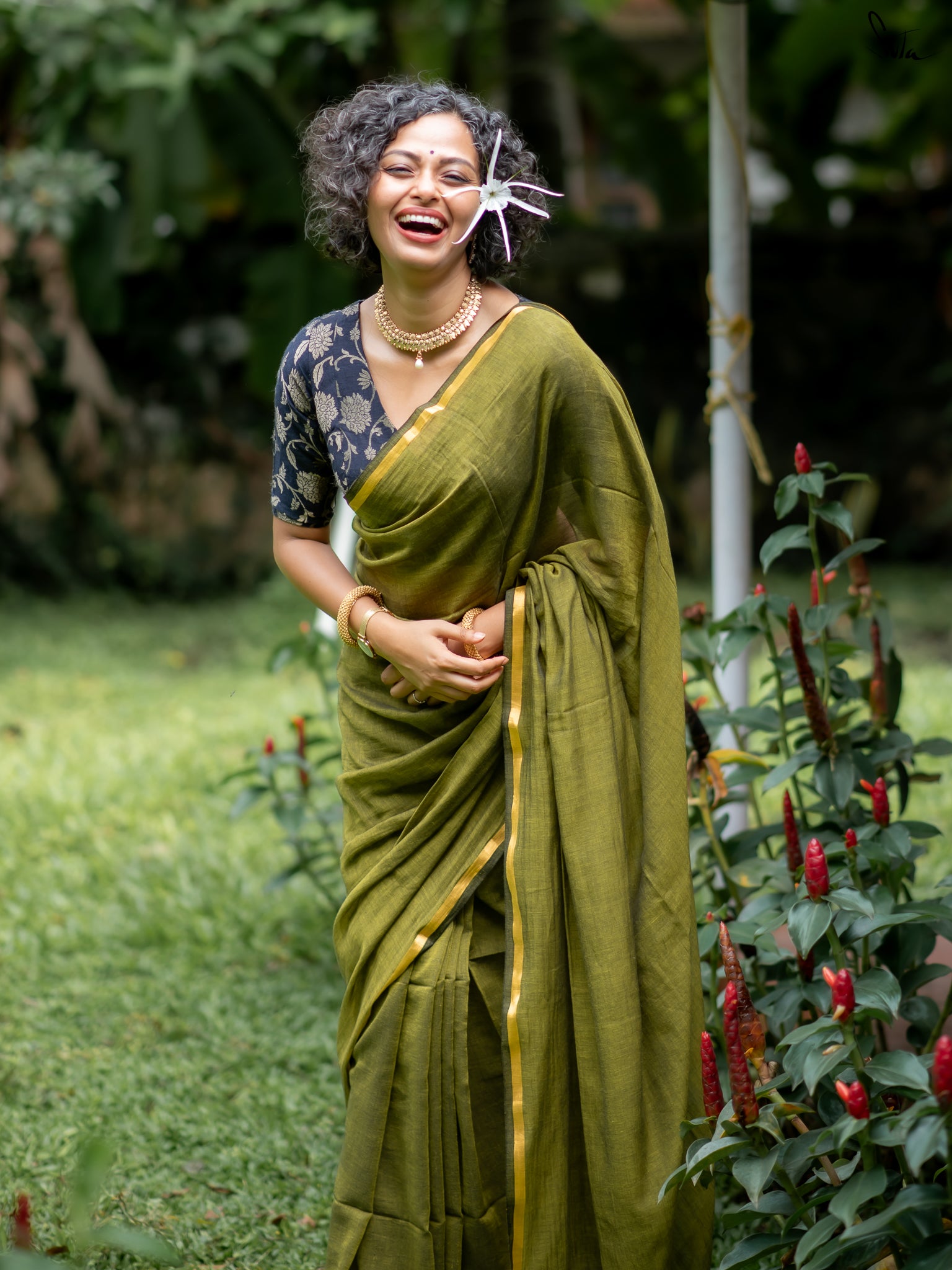 Suta Grey Pure Cotton Saree