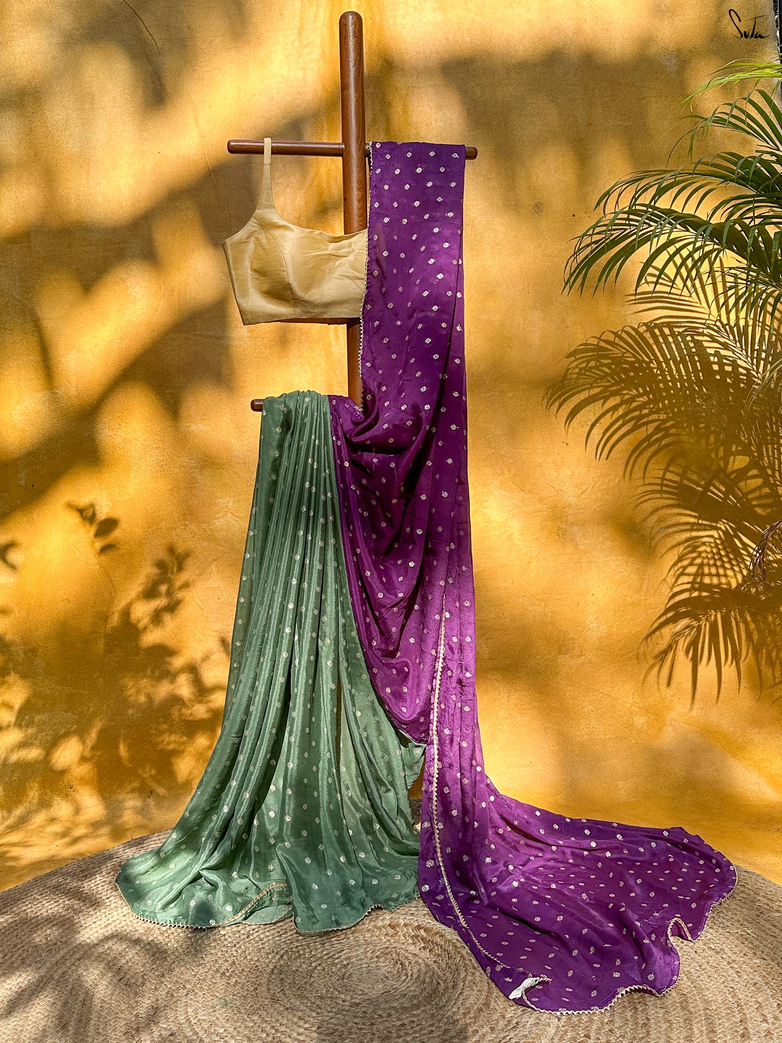 Sunehri Panna Jamuni