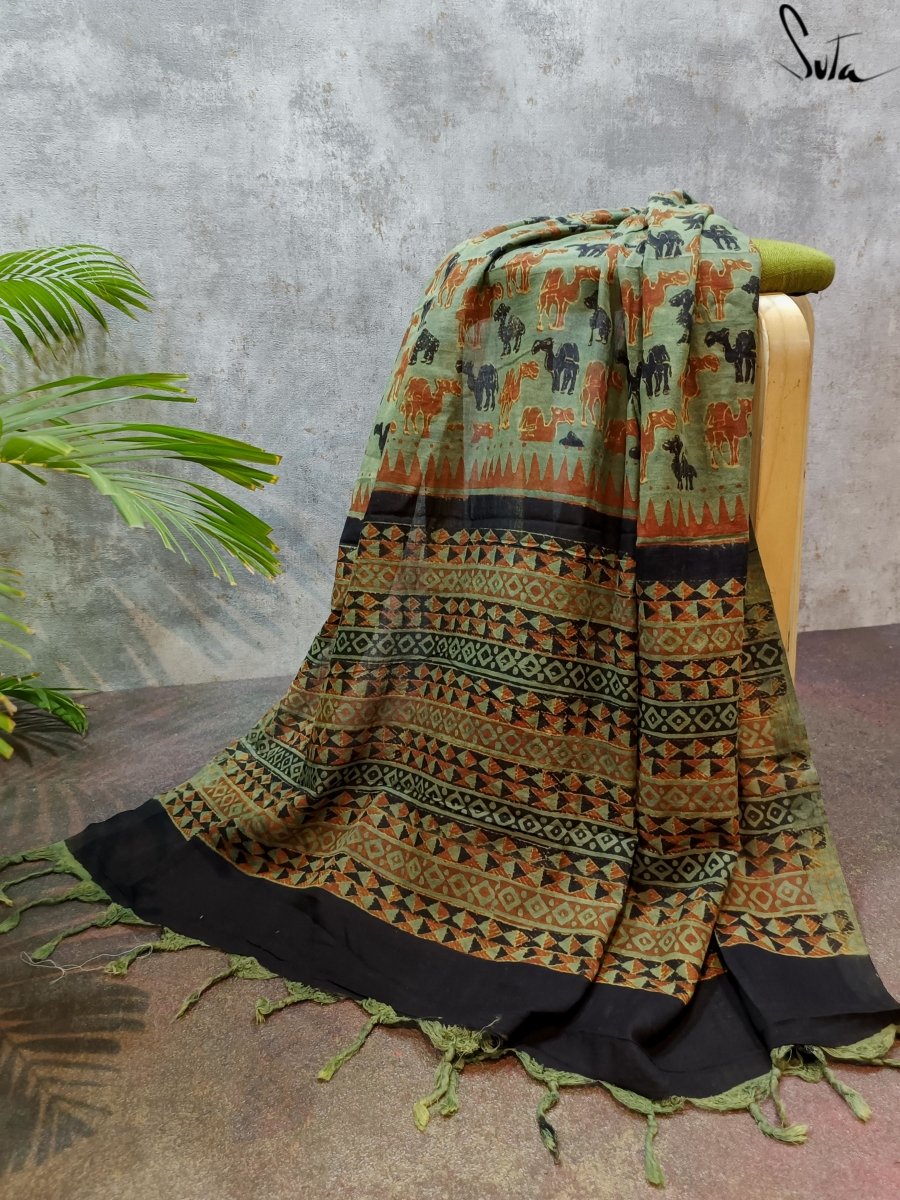 Bewitching wilds (Dupatta) - suta