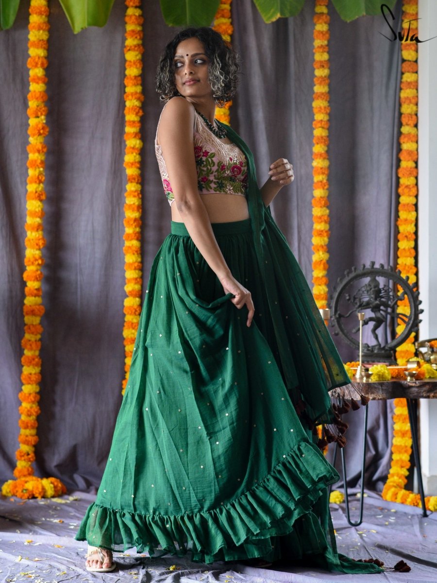 Chamakti Leherein (Lehenga Set) - suta