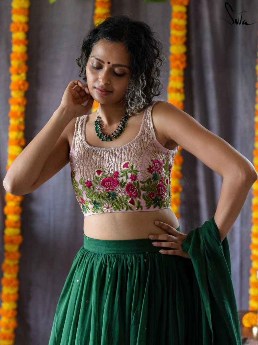 Chamakti Leherein (Lehenga Set) - suta