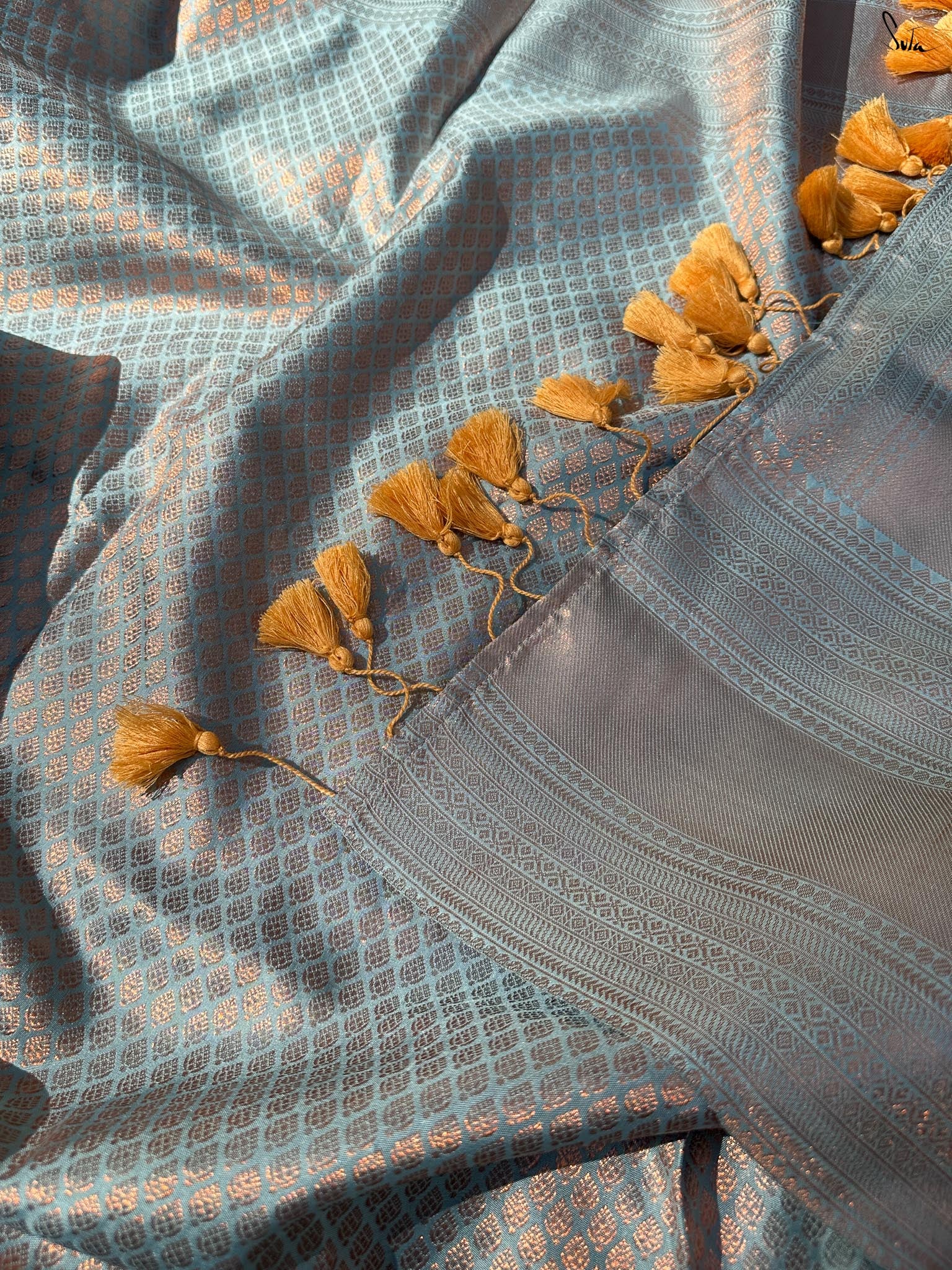 Rajlaxmi Grey Kanjivaram Saree