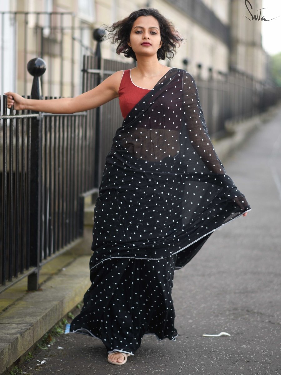 Fashion polka dot saree retro look