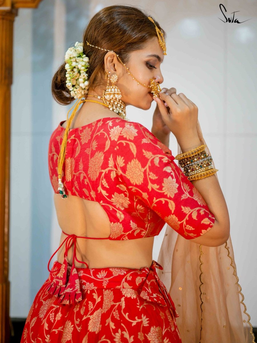 Gulabo Ki Mehfil (Lehenga Set) - suta