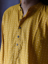 Haldi Chandan - suta