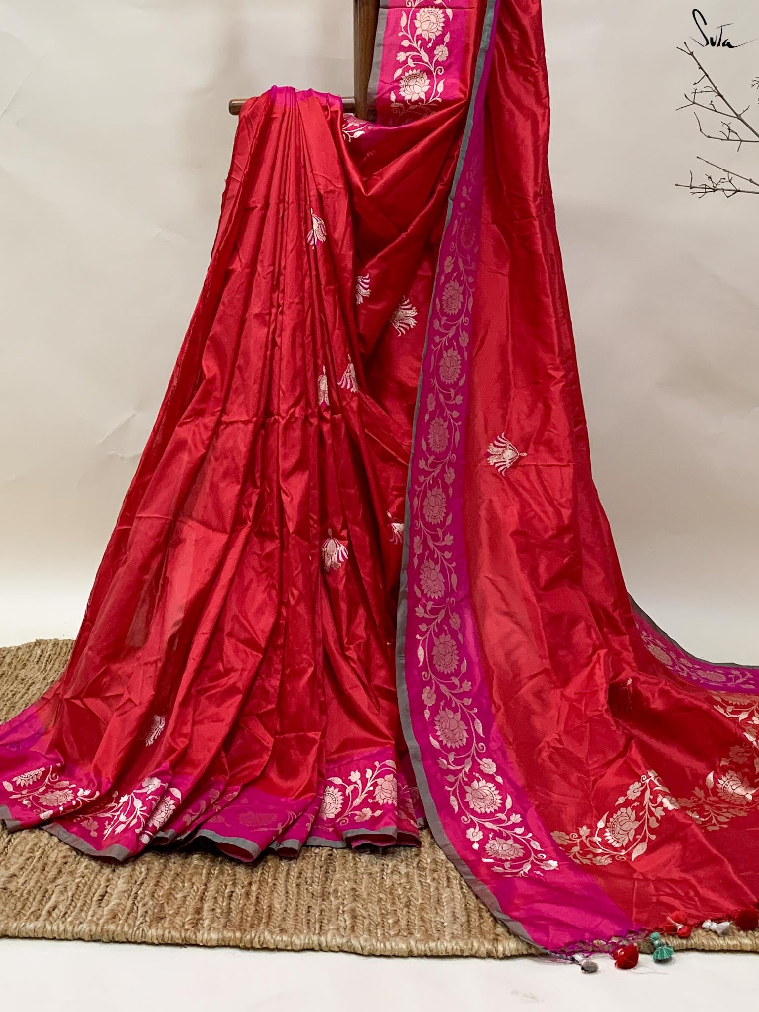 Laal Rose