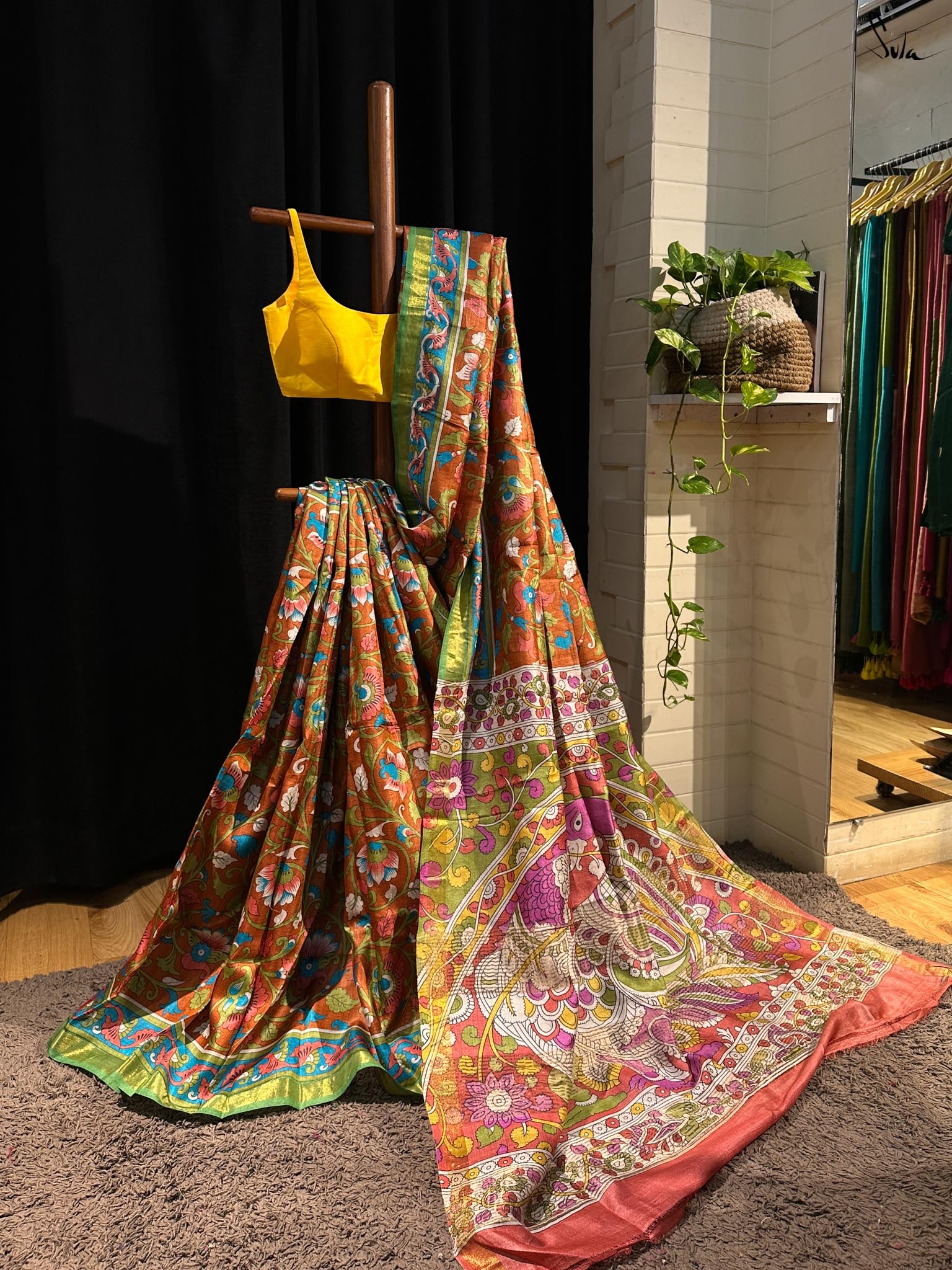 Gulabi Shikargah (Hand Painted Pure Silk Saree)
