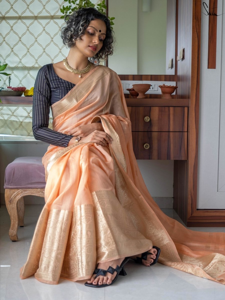 Majestic Dawn (Saree) - suta