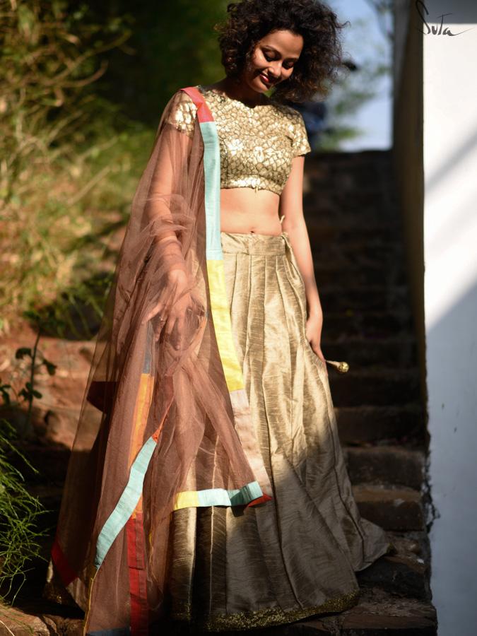 Ravishing gold Raw silkskirt - suta.in