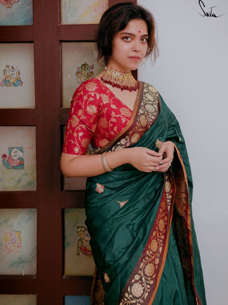 Varuna Ki Lehrein (Blouse) - suta.in