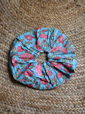 Awaken, Love (Scrunchies) - suta.in