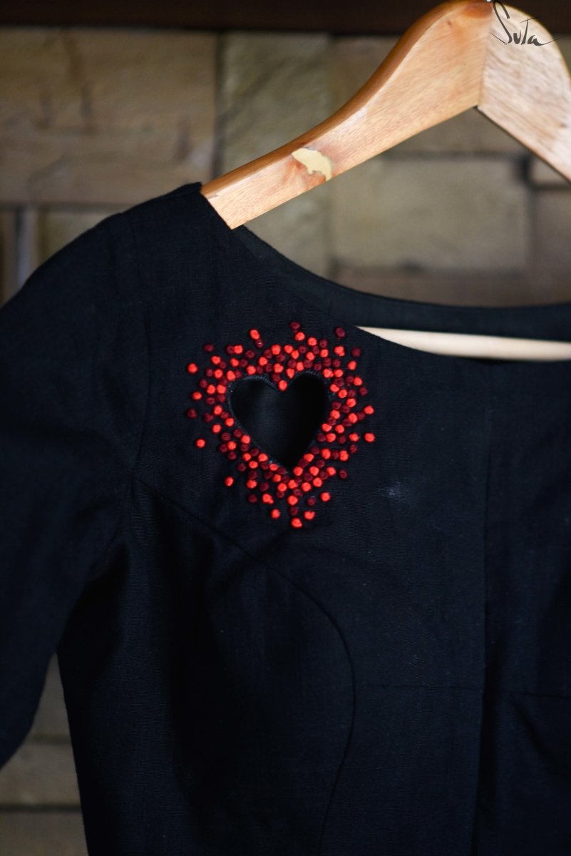 Black or Red heart (Blouse) - suta.in