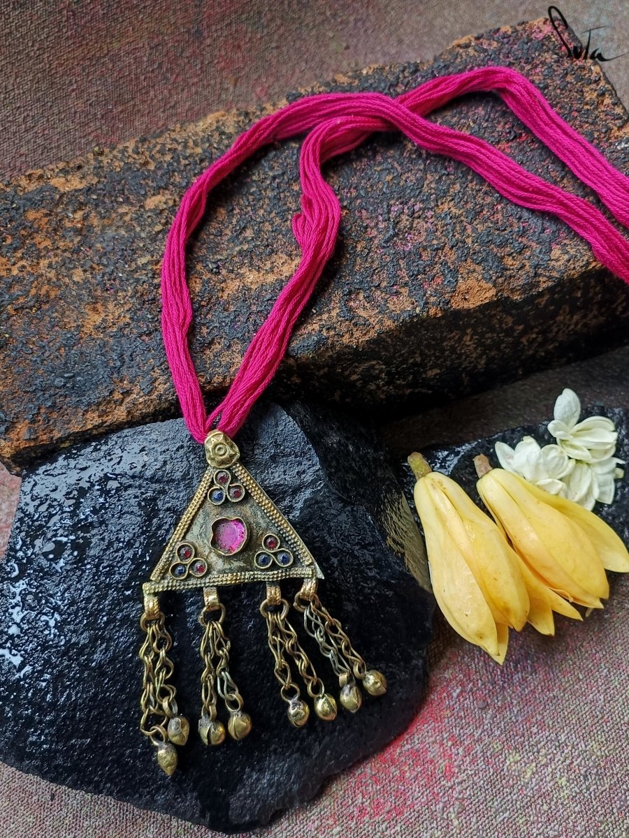 Gulshan (Neckpiece) - suta