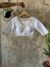 Milky white Shona - suta
