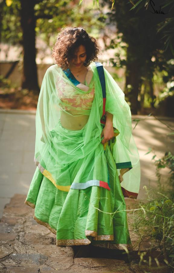 Parrot green Raw silk skirt - suta.in