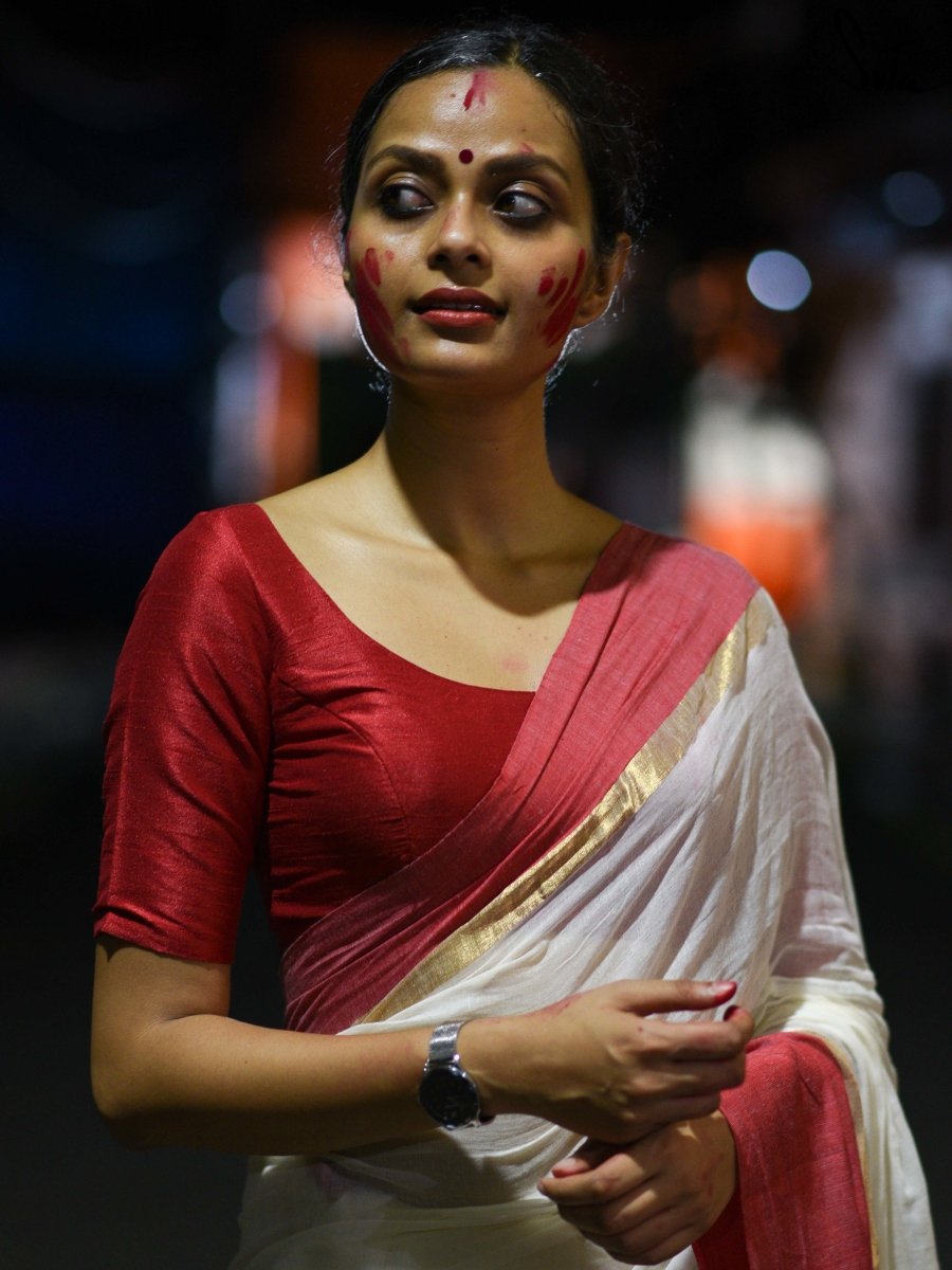Fashion Perfection:Red Saree With Contrast Blouse! | Uddup Silk