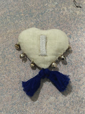 Pyaar (Brooch) - suta.in