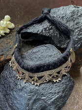 Rahat (Neckpiece) - suta