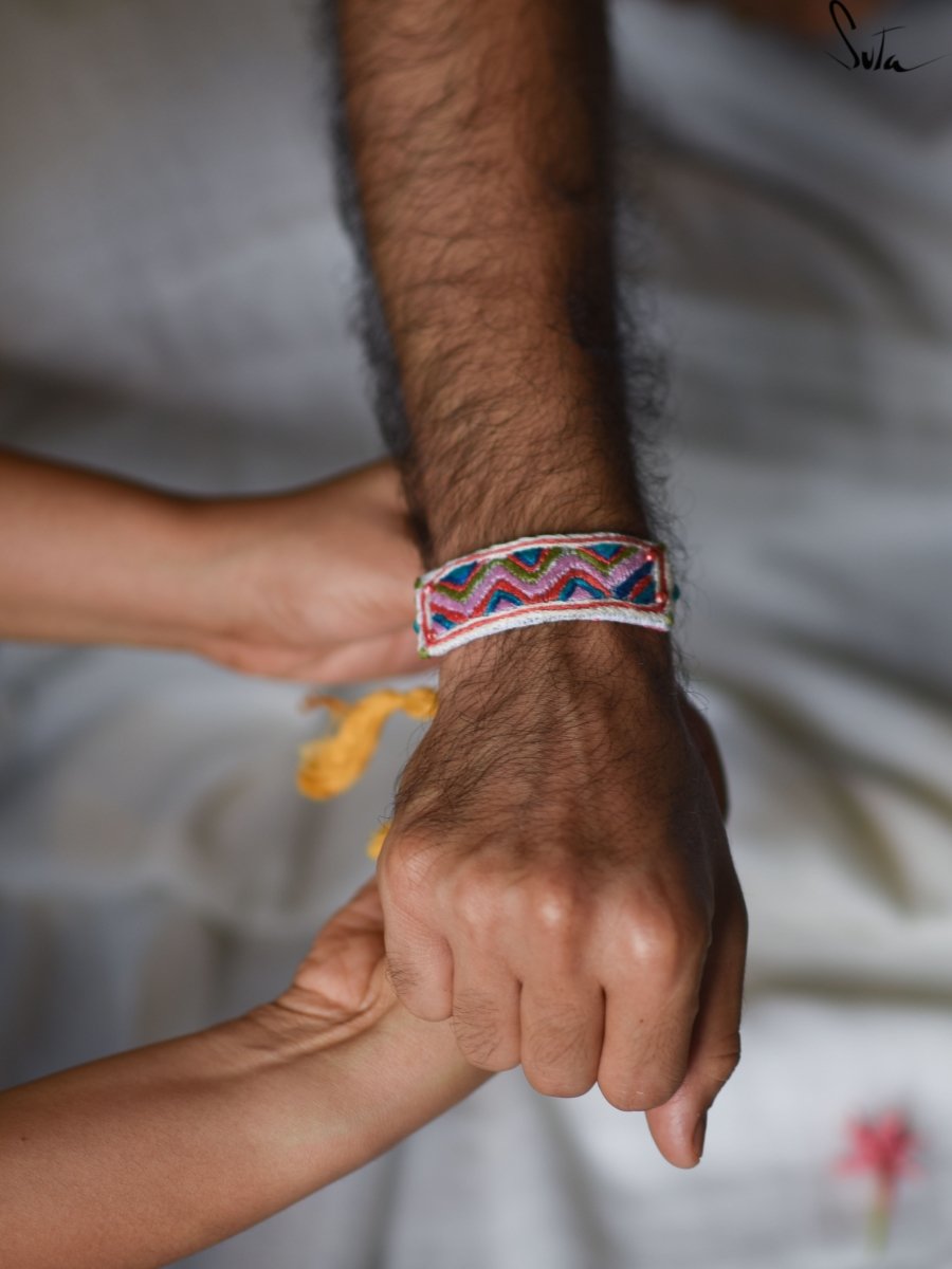 Rang Ki Rangeen Yaadein (Rakhi) - suta.in