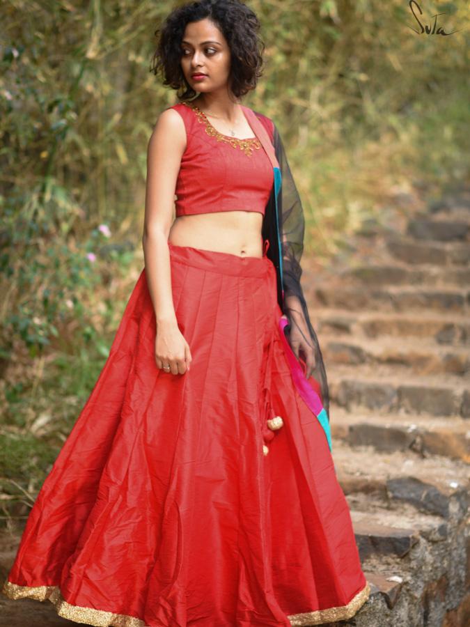 Ravishing Red Raw Silk Skirt - suta.in