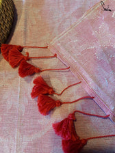 Rosewater Meringue Kisses (Table Runner) - suta