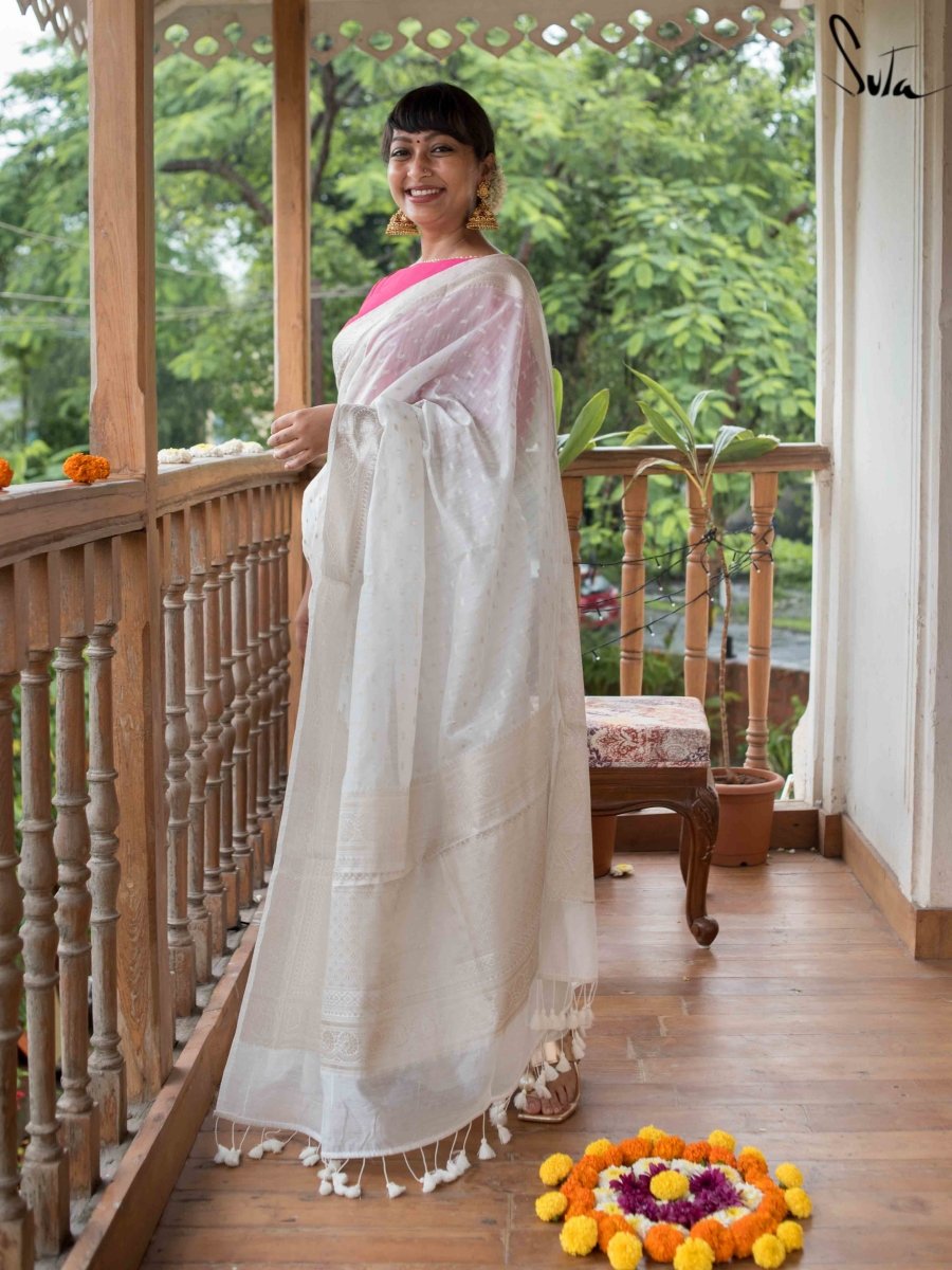 Mesmerizing White Plain Linen Saree with Golden Red Border Onam Special -  Loomfolks